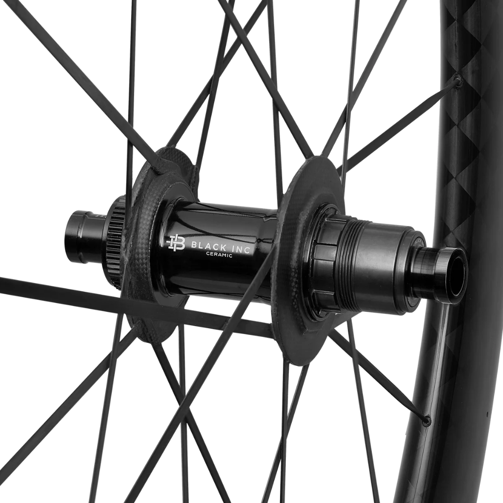 Rueda Black Inc - HYPER 62